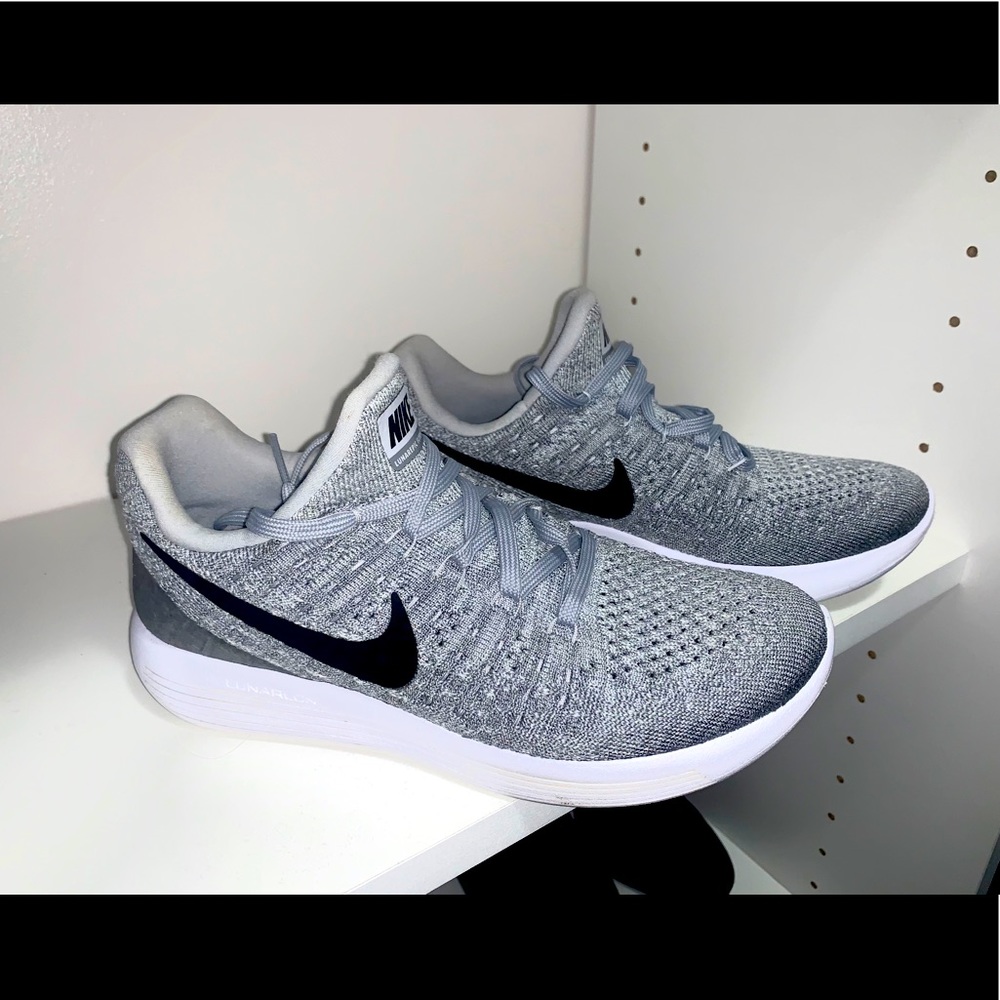 Women’s Nike Flyknit: size 7